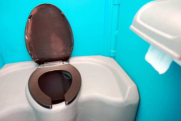 Best Construction site porta potty rental  in Meadowood, PA